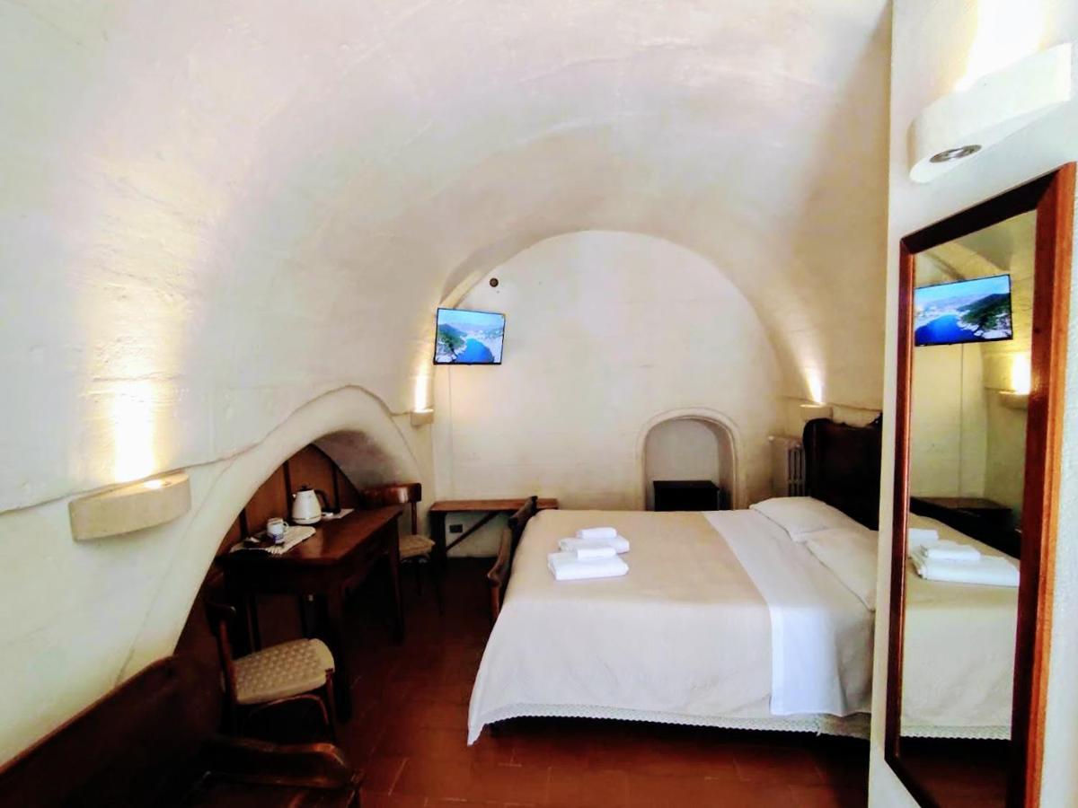 Cave Rooms Sassi Матера Экстерьер фото